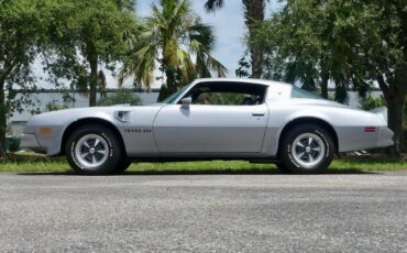 Pontiac-Trans-Am-1976-Coupe-11