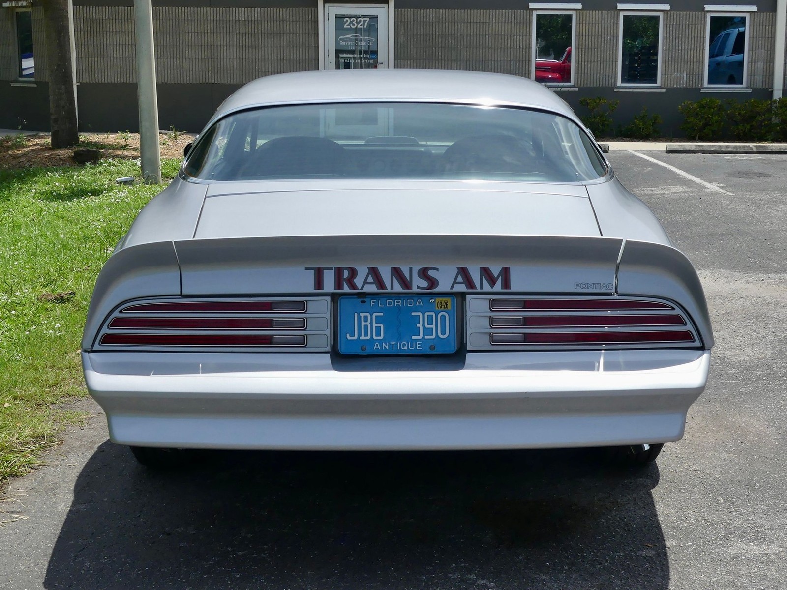 Pontiac-Trans-Am-1976-Coupe-15