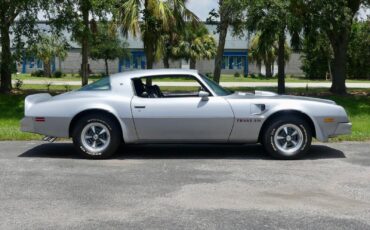 Pontiac-Trans-Am-1976-Coupe-2