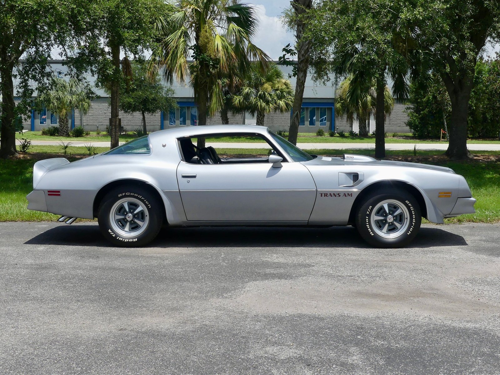 Pontiac-Trans-Am-1976-Coupe-2