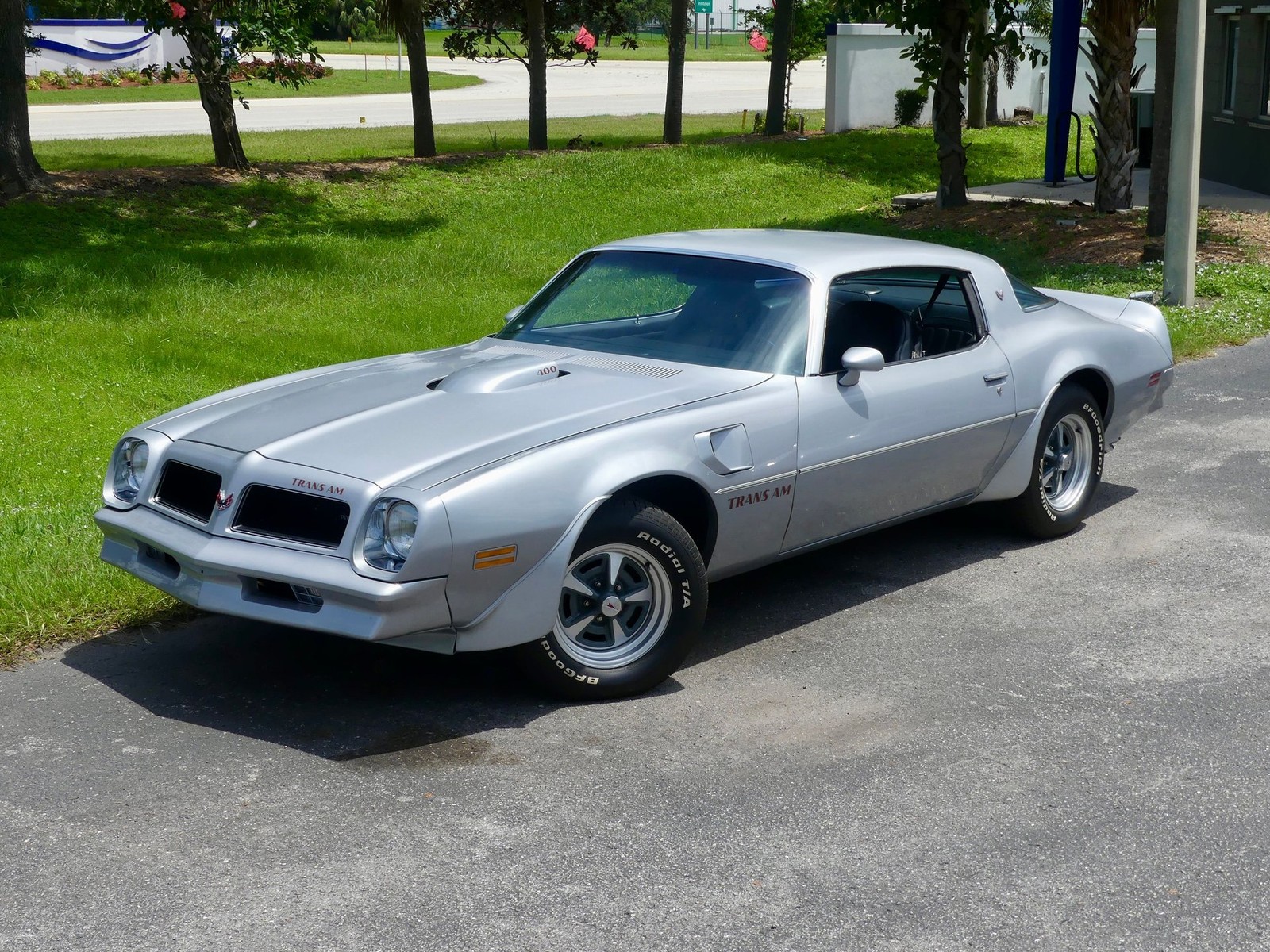 Pontiac-Trans-Am-1976-Coupe-7