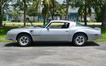Pontiac-Trans-Am-1976-Coupe-9