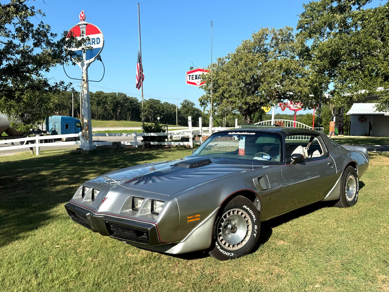 Pontiac-Trans-Am-1979-American-Muscle-Car-1