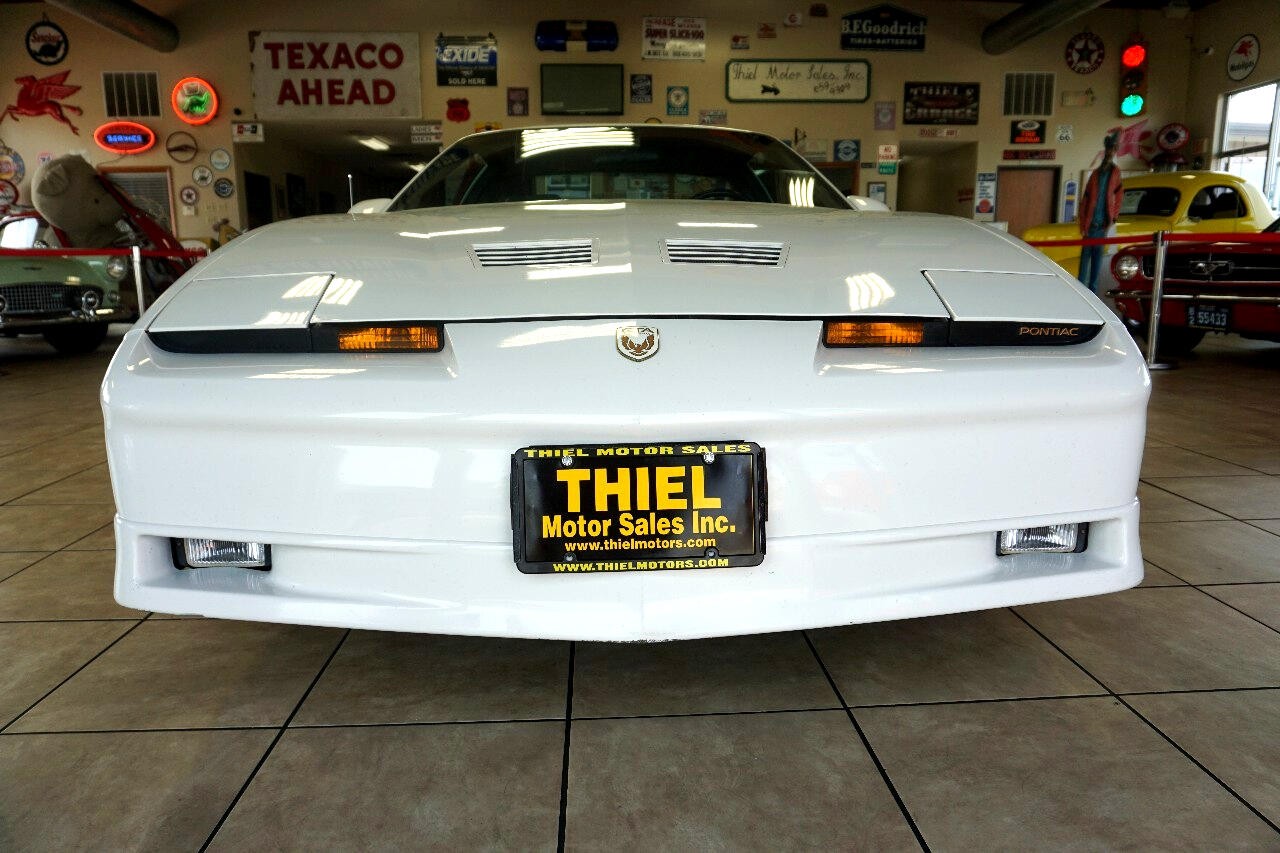 Pontiac-Trans-Am-1988-Classic-Car-12