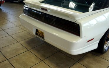 Pontiac-Trans-Am-1988-Classic-Car-19