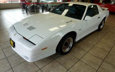 Pontiac-Trans-Am-1988-Classic-Car-2
