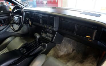 Pontiac-Trans-Am-1988-Classic-Car-27