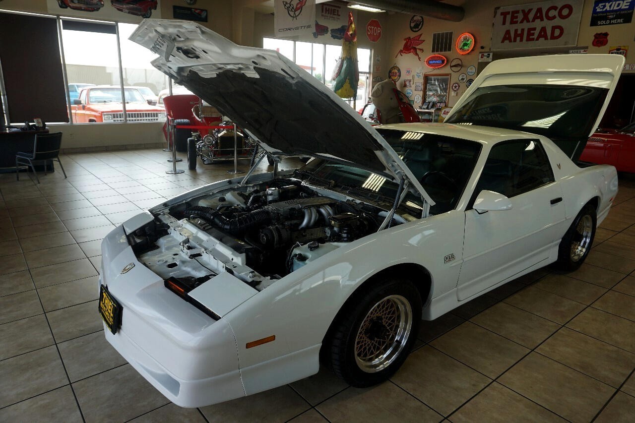 Pontiac-Trans-Am-1988-Classic-Car-31