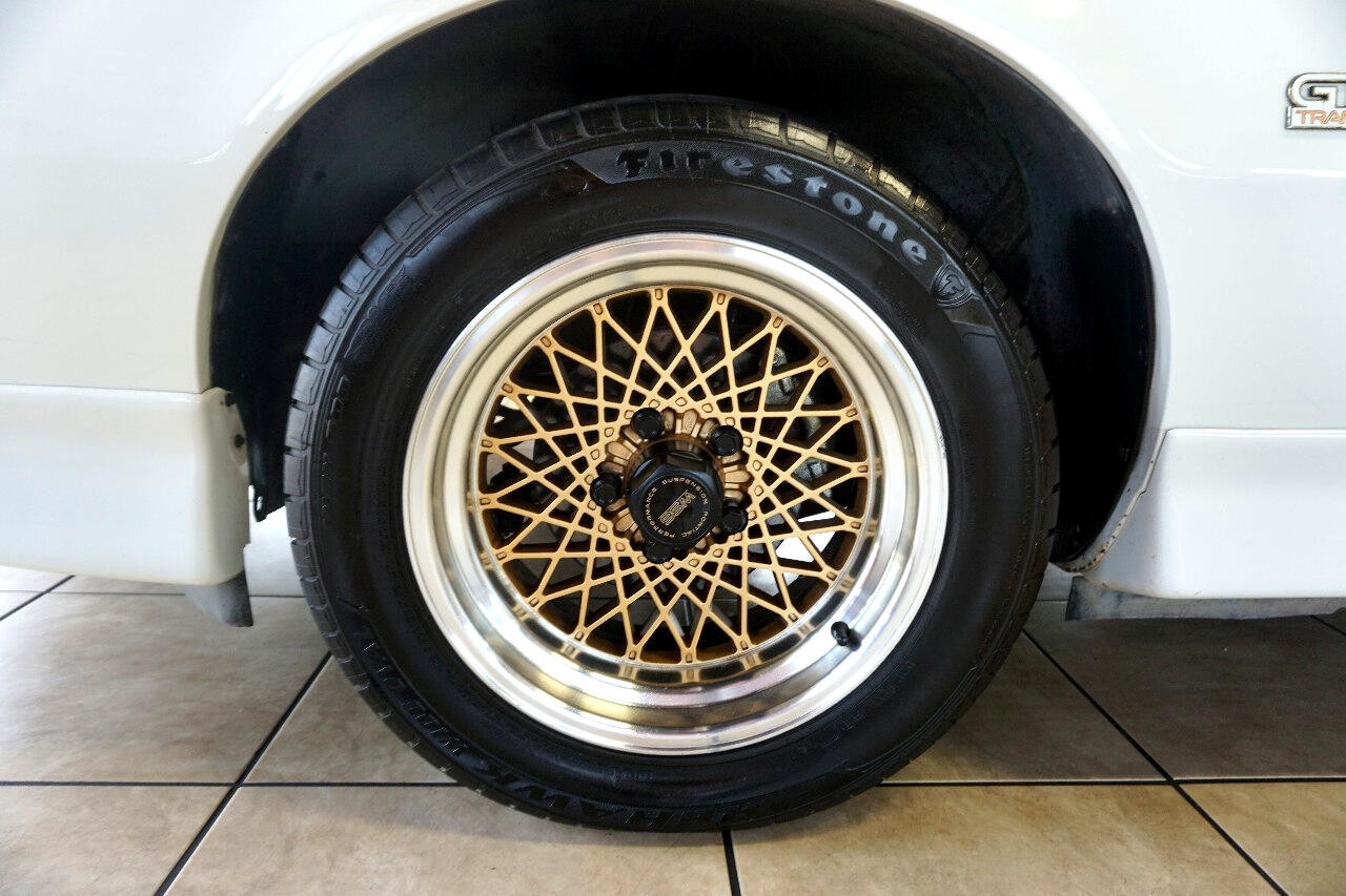 Pontiac-Trans-Am-1988-Classic-Car-33