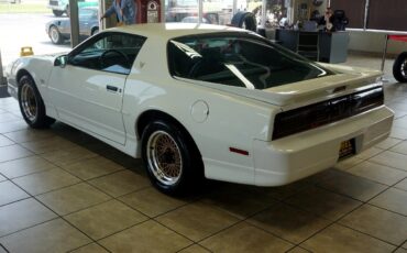 Pontiac-Trans-Am-1988-Classic-Car-5