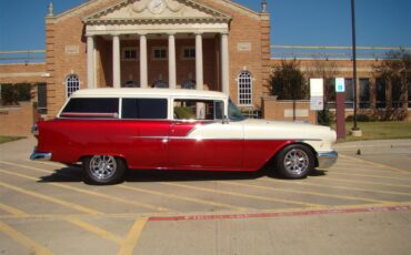 Pontiac-Wagon-1956-PPG-Candy-Apple-red-Black-7