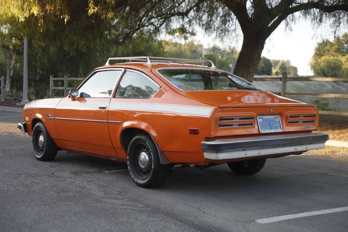 Pontiac-astre-1977-orange-2