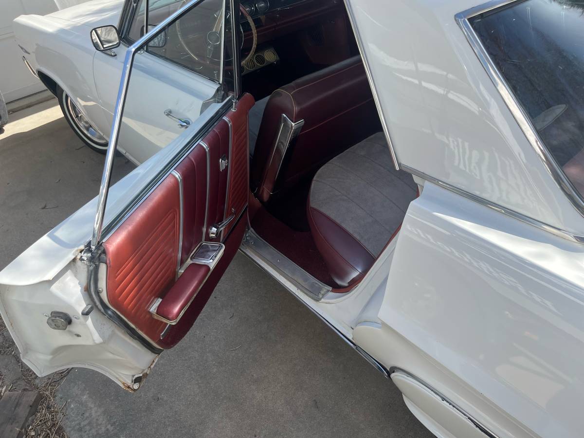 Pontiac-bonneville-1964-white-3