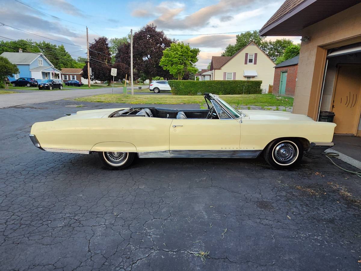 Pontiac-bonneville-1966-2