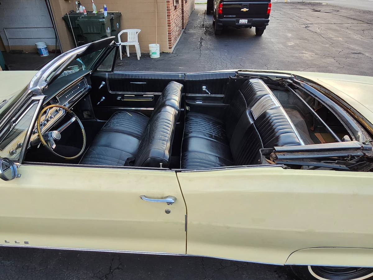 Pontiac-bonneville-1966-5