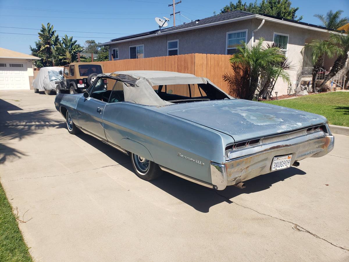Pontiac-bonneville-1967-9