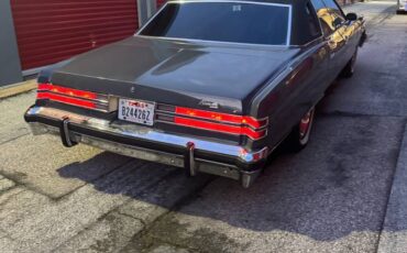 Pontiac-bonneville-1976-grey-4