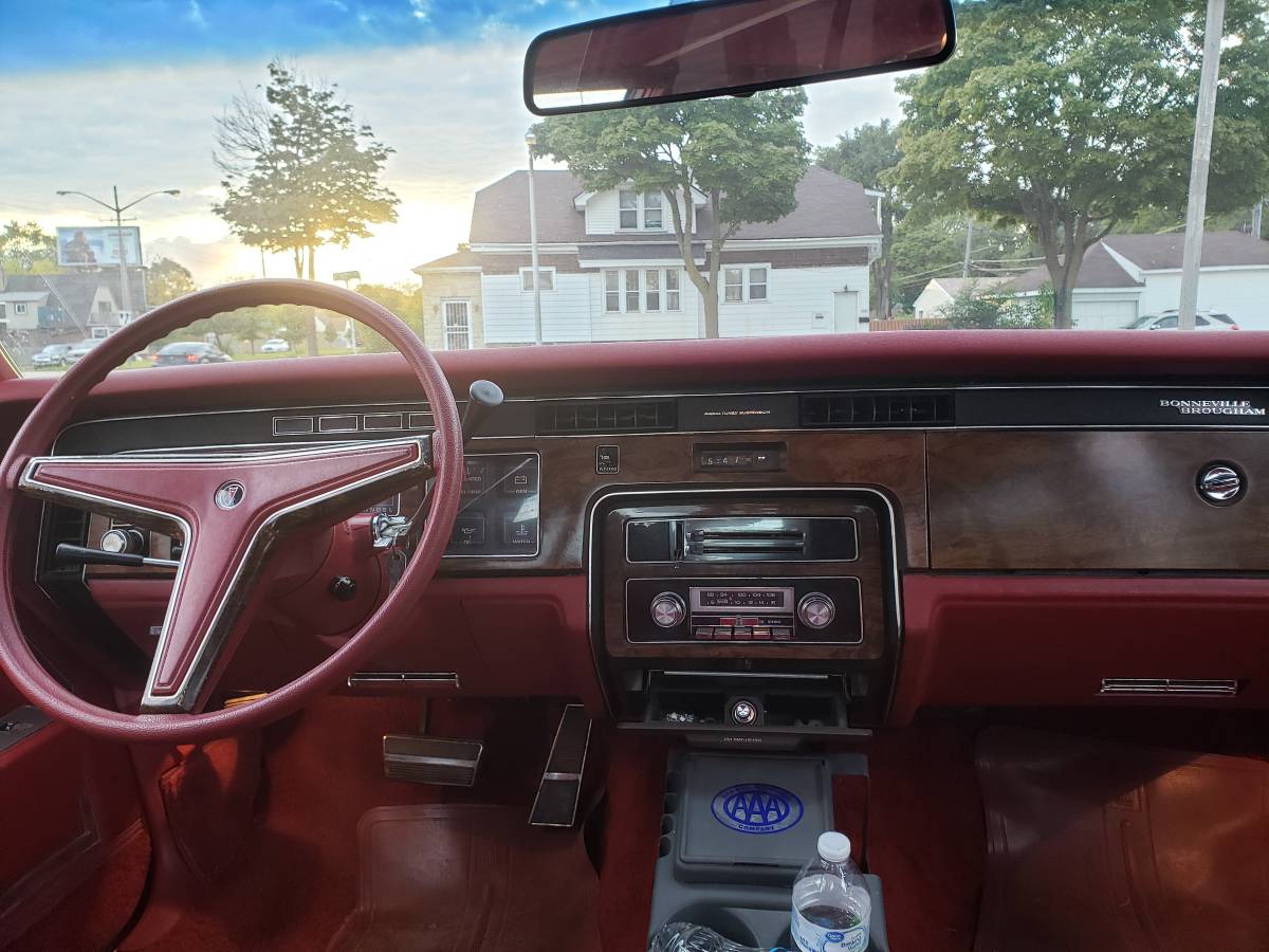Pontiac-bonneville-1979-black-1