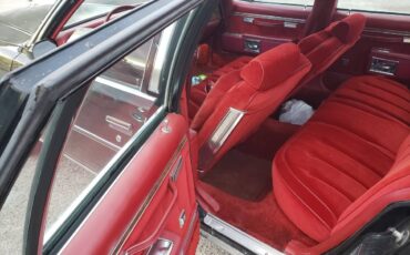 Pontiac-bonneville-1979-black-4