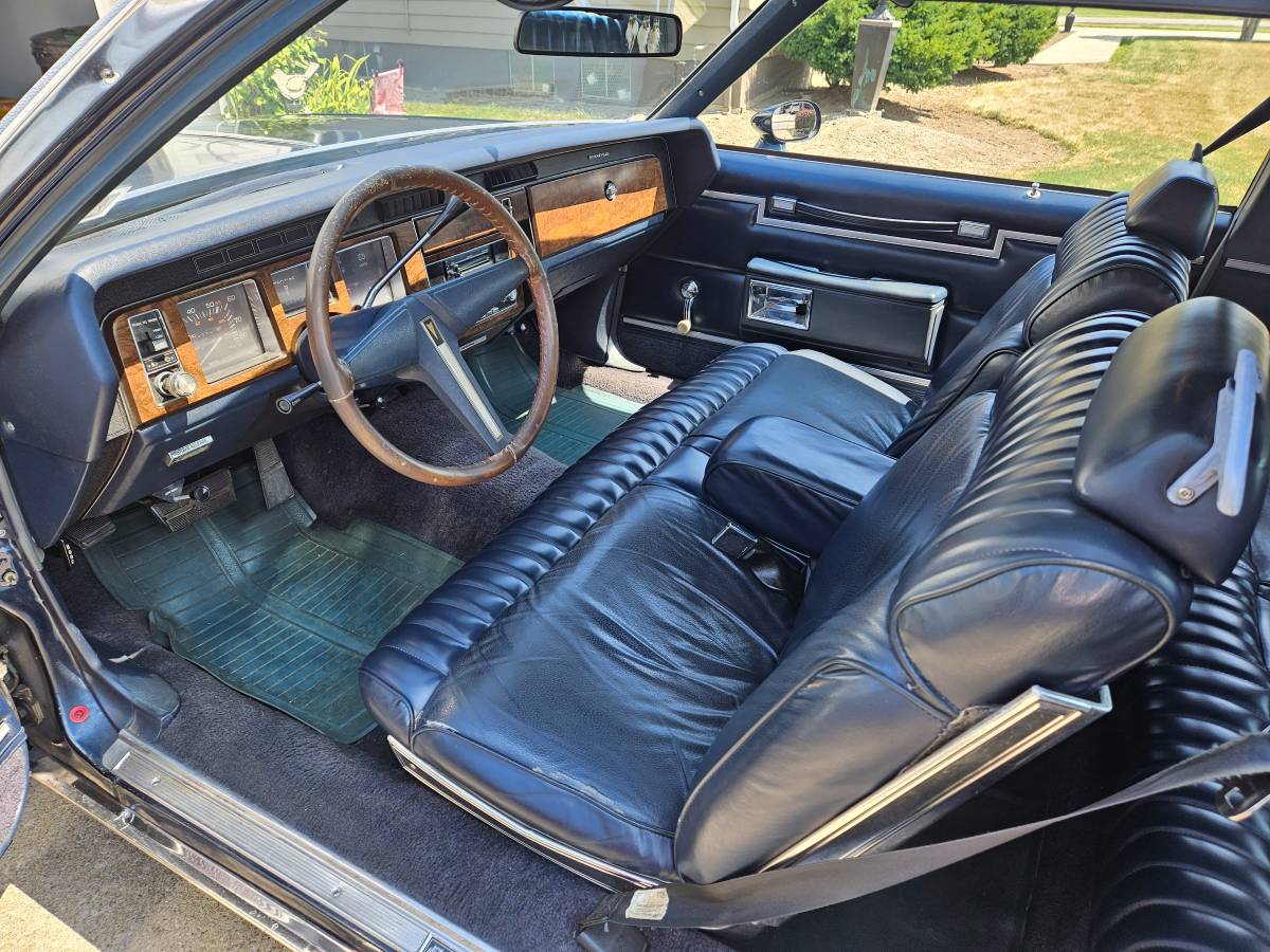 Pontiac-bonneville-1980-blue-3