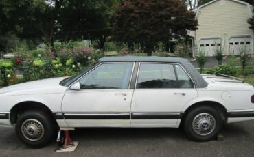 Pontiac-bonneville-1987-white-1