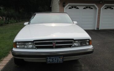 Pontiac-bonneville-1987-white-5