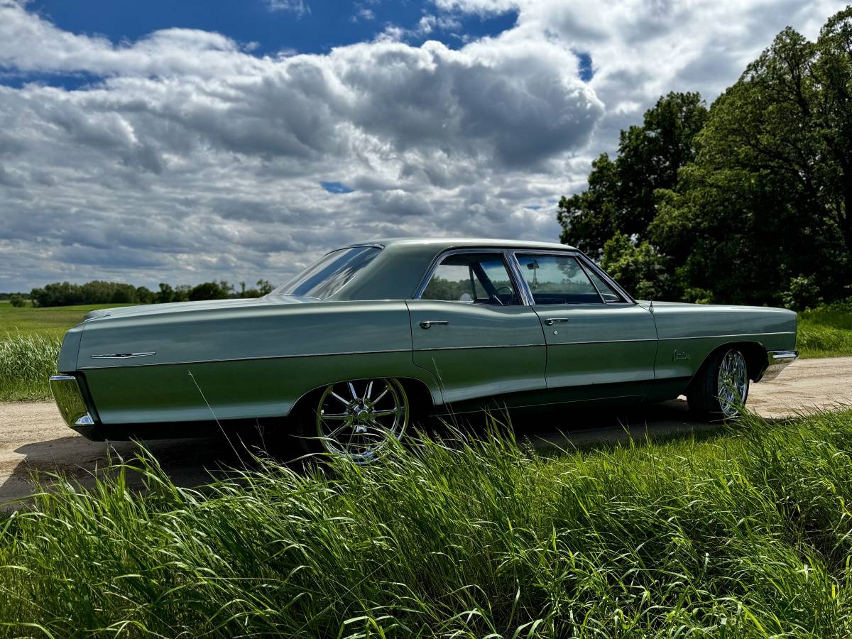 Pontiac-catalina-1966-green-2