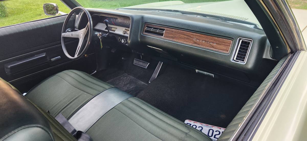Pontiac-catalina-1969-yellow-21
