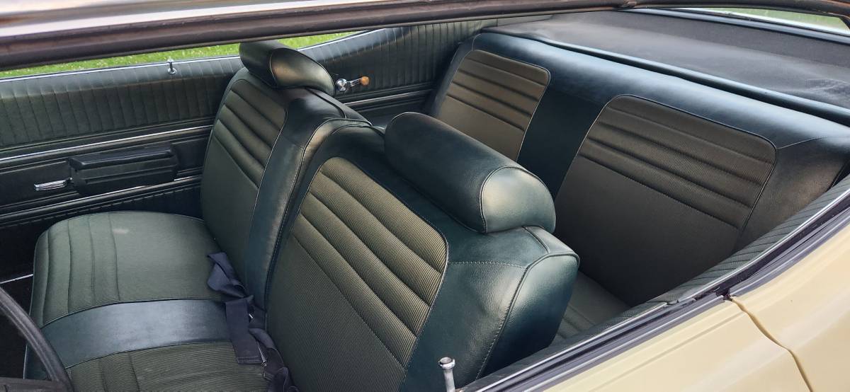 Pontiac-catalina-1969-yellow-8
