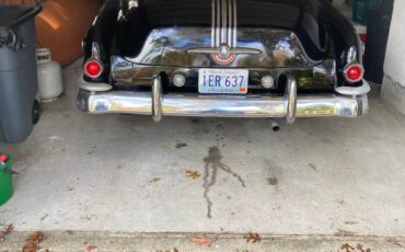 Pontiac-chieftain-1952-black-2