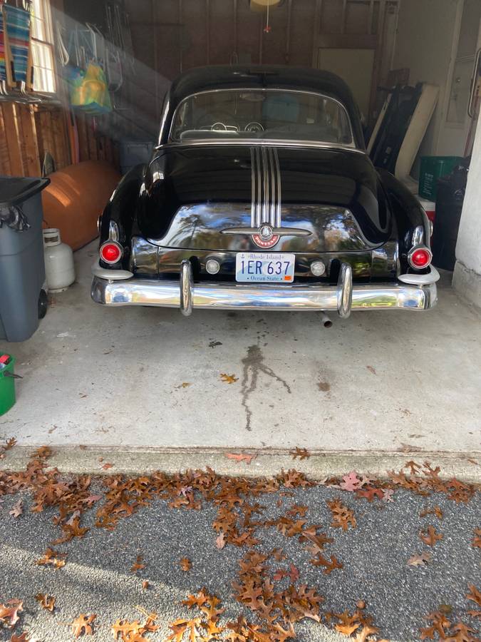 Pontiac-chieftain-1952-black-2