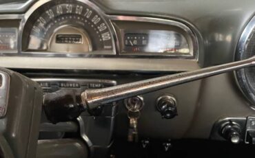 Pontiac-chieftain-1952-black-5