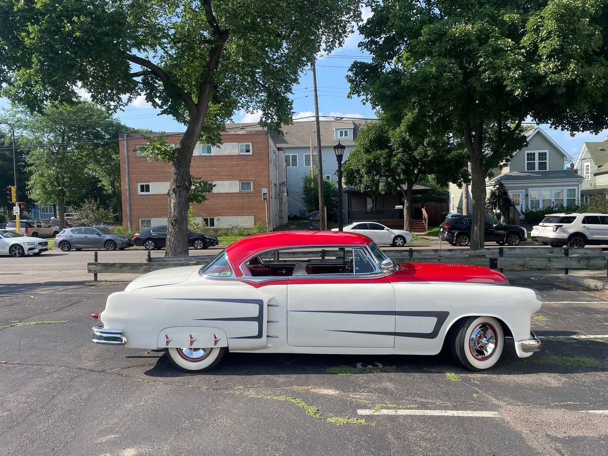 Pontiac-chieftain-1954-red-4