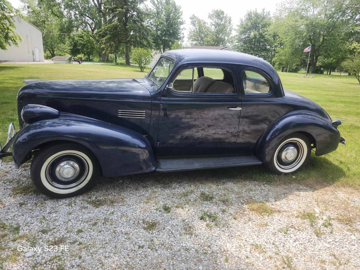 Pontiac-chieftain-2-door-coupe-1939-blue-13