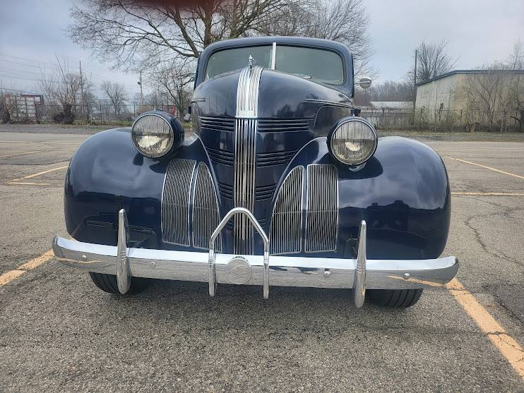 Pontiac-chieftain-2-door-coupe-1939-blue-18