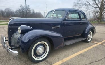Pontiac-chieftain-2-door-coupe-1939-blue-19