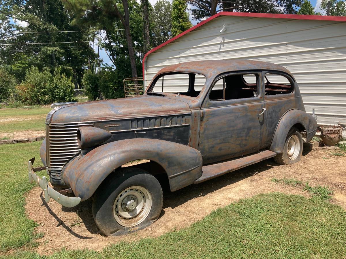 Pontiac-deluxe-6-1937-grey