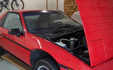 Pontiac-fiero-1984-red-16