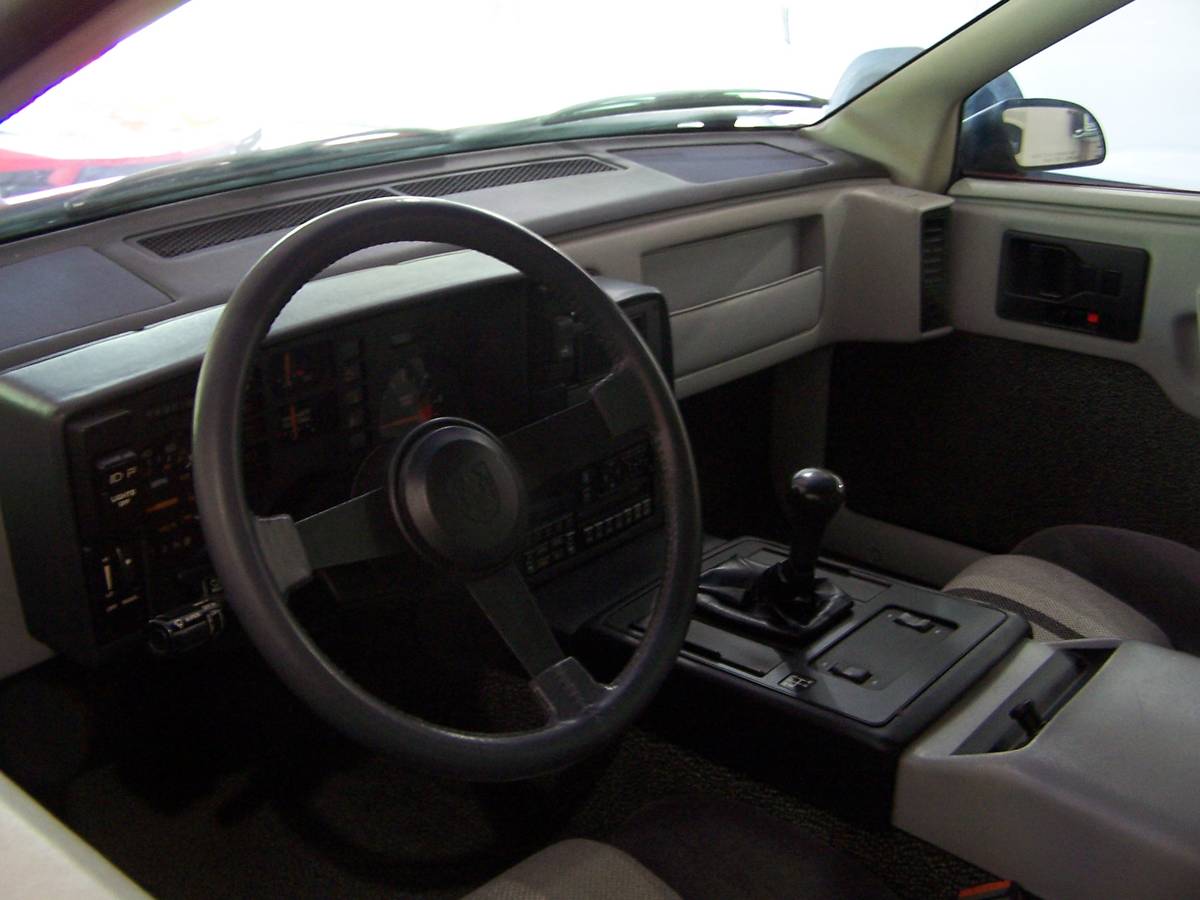 Pontiac-fiero-1984-red-4