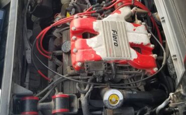 Pontiac-fiero-1986-white-5
