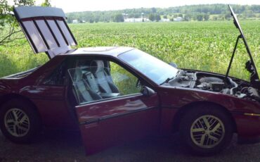 Pontiac-fiero-1987-red-1