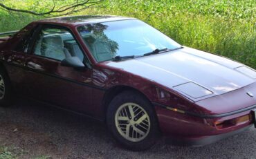 Pontiac-fiero-1987-red-14