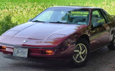 Pontiac-fiero-1987-red-2