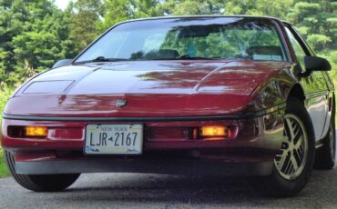 Pontiac-fiero-1987-red