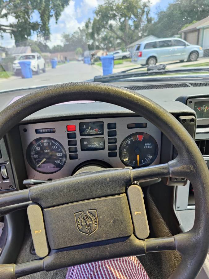 Pontiac-fiero-1988-silver-11