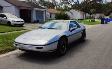Pontiac-fiero-1988-silver