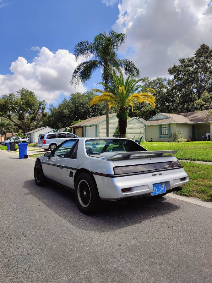 Pontiac-fiero-1988-silver-5