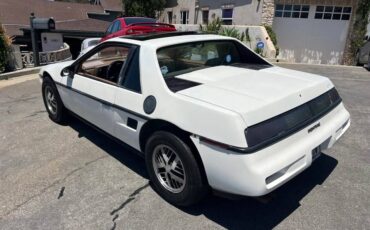 Pontiac-fiero-1988-white-7