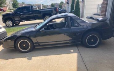 Pontiac-fiero-gt-1985-black-10