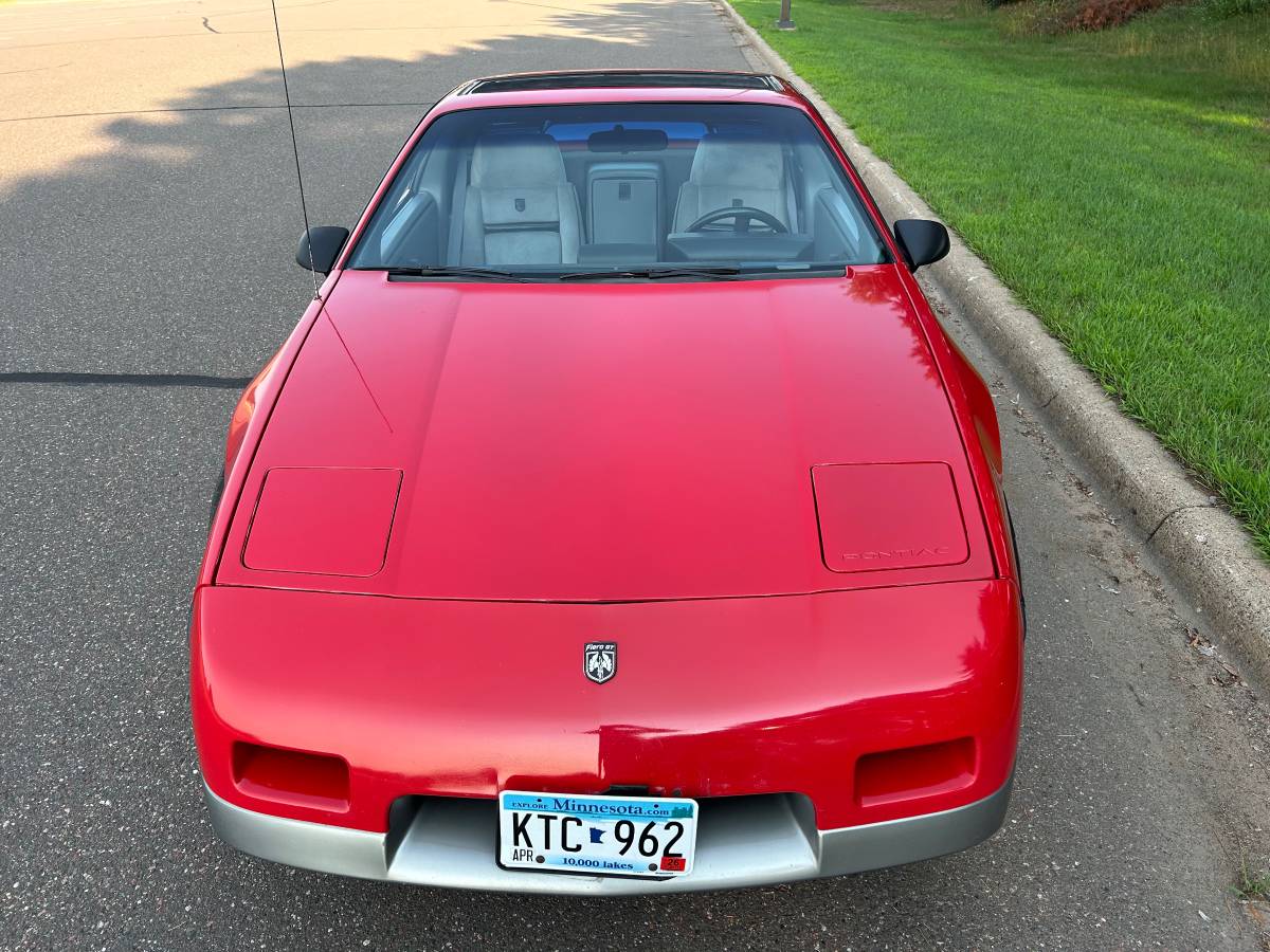 Pontiac-fiero-gt-1986-red-17